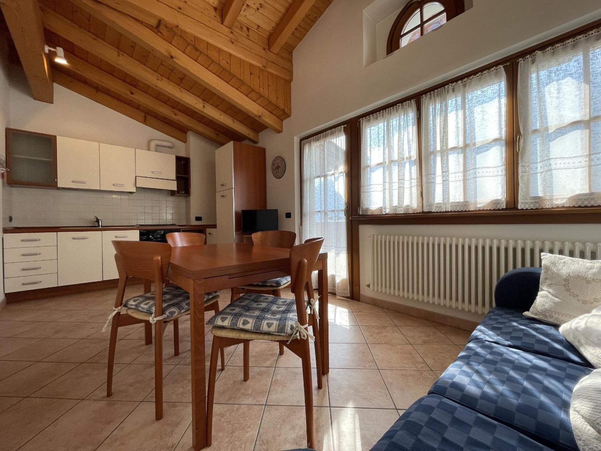Casa Adamello Giustino Διαμέρισμα Εξωτερικό φωτογραφία
